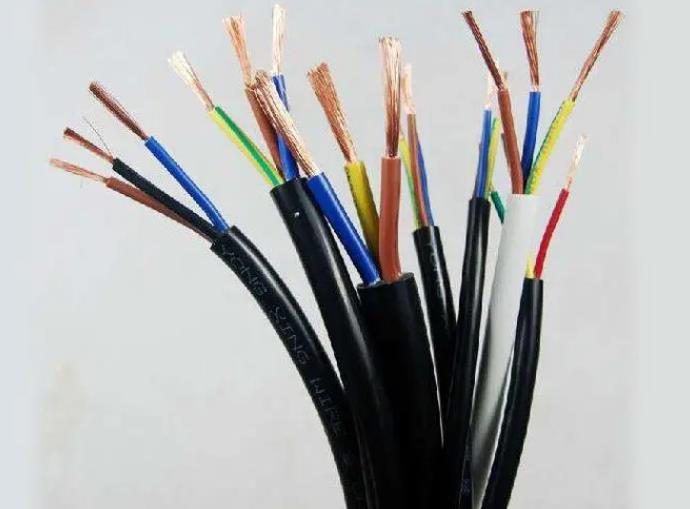 礦物絕緣電纜在加工生產的過程中對各個環節都非常嚴格.jpg 礦物絕緣電纜在加工生產的過程中對各個環節都非常嚴格.jpg